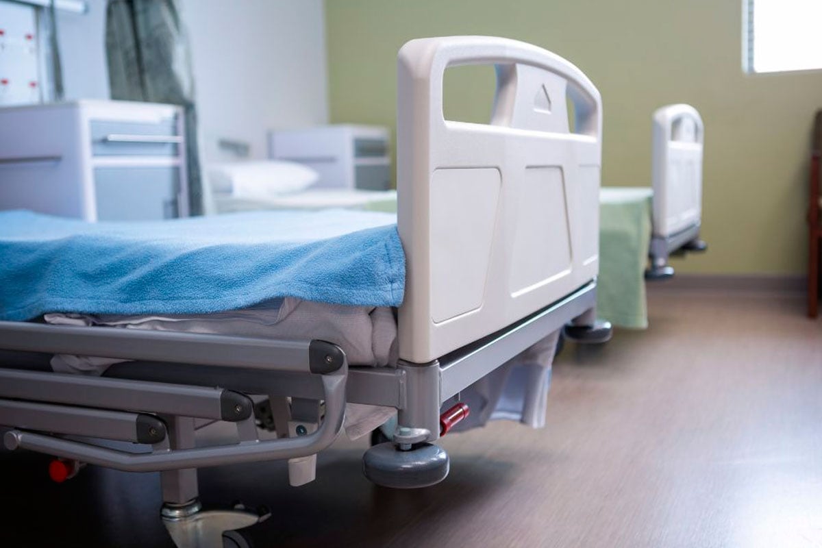 Justiça determina indenização de R$ 140 mil a filhos de mulher que morreu à espera de vaga em hospital de Juiz de Fora