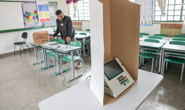 Quantos votos um candidato precisa ter para vencer a eleição para presidente no segundo turno?