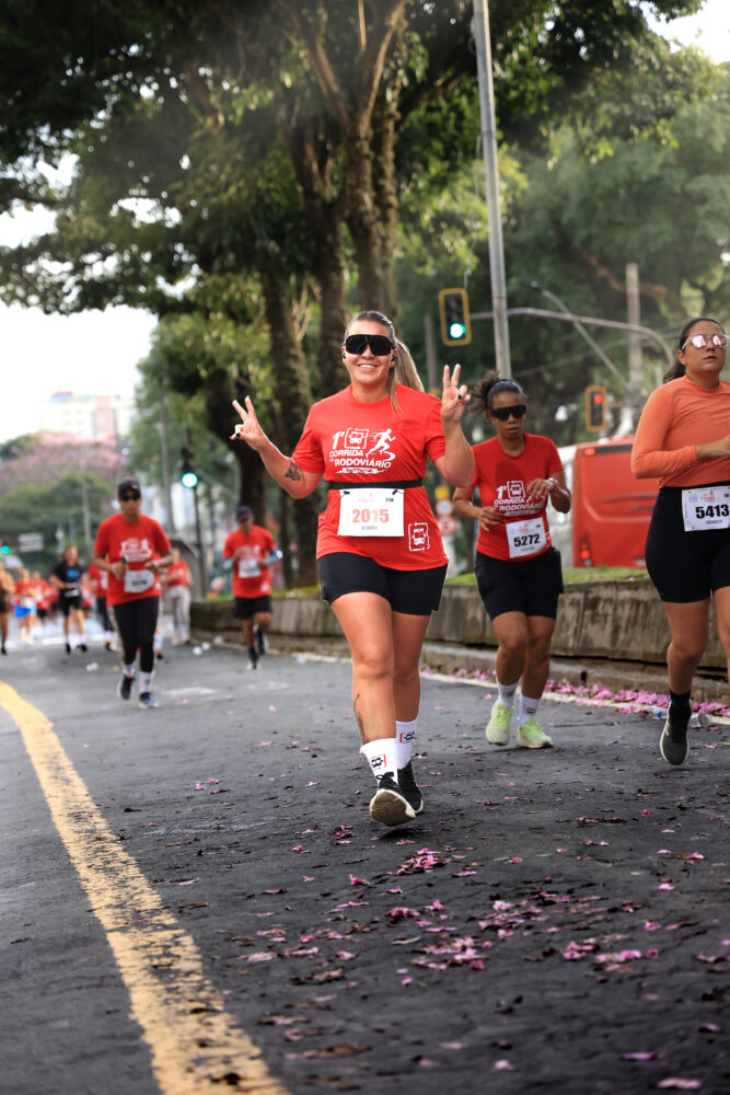 A economia que suou a camisa: esporte amador movimenta negócios em Juiz de Fora 18 ricardomendes fotografo rodoviariosinttro 120726 3012.jpg