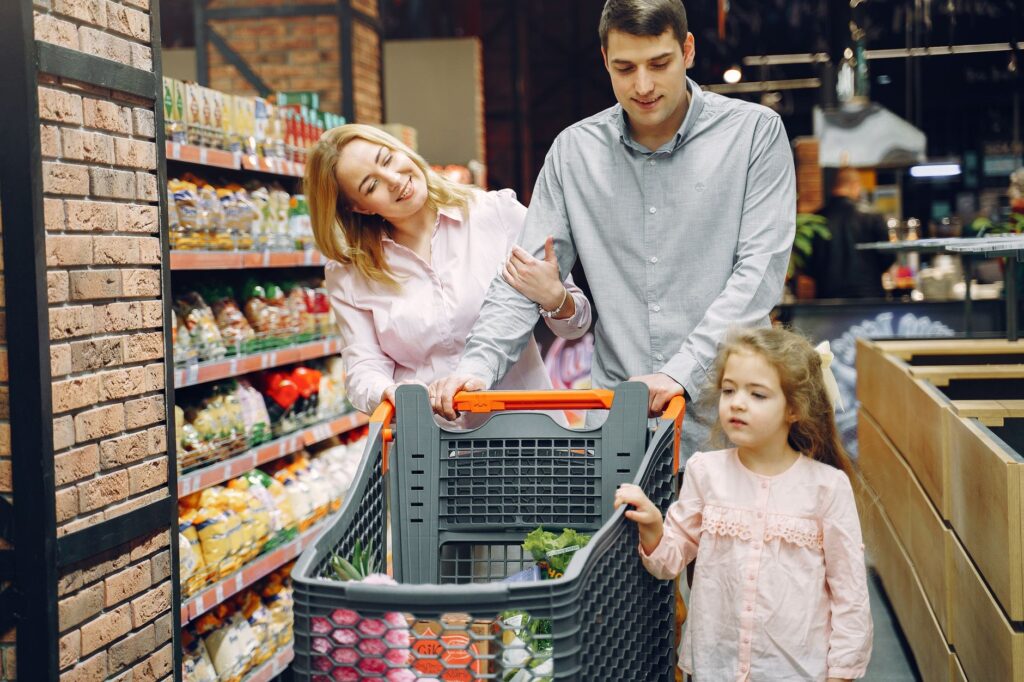 Uma nova estratégia para fazer compras no supermercado usa apenas os números 5-4-3-2-1 e pode ajudar quem costuma gastar mais do que deveria ou comprar alimentos demais