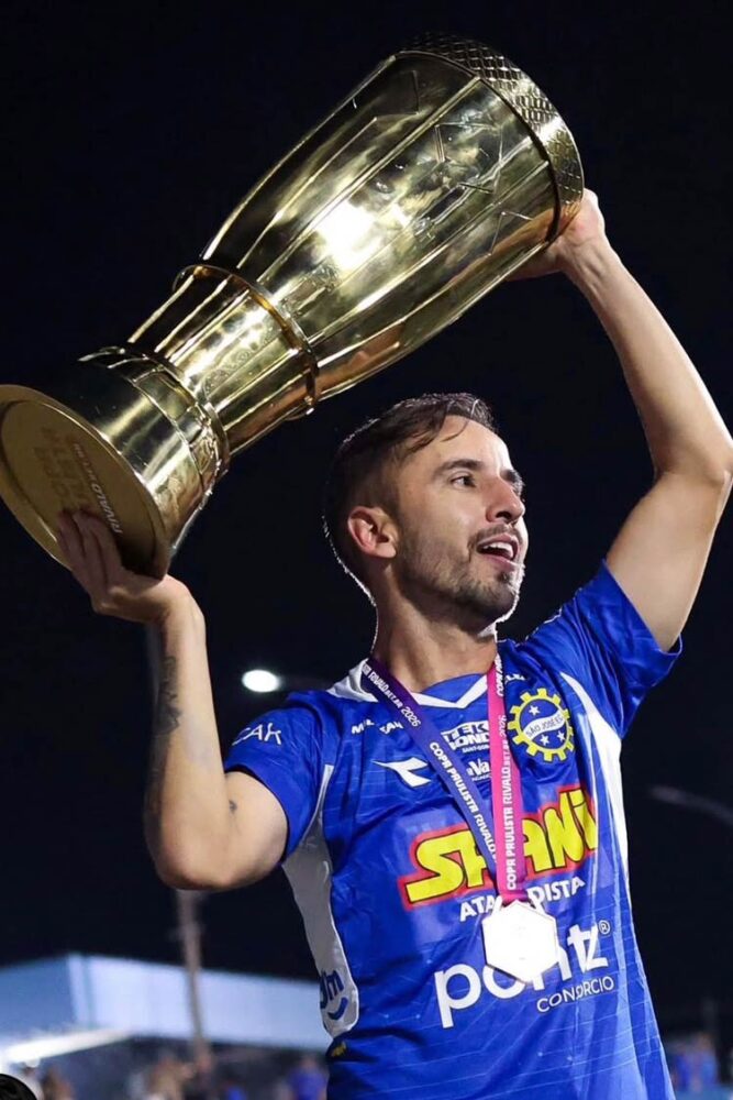 Juiz-forano é campeão da Copa Paulista pelo São José e projeta permanência no clube 1 copa paulista são josé
