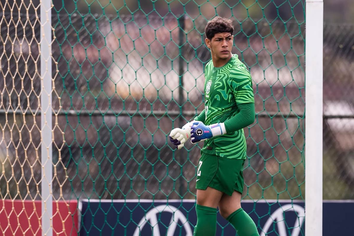 Goleiro de Juiz de Fora descobre durante treino que vai disputar a Copa do Mundo